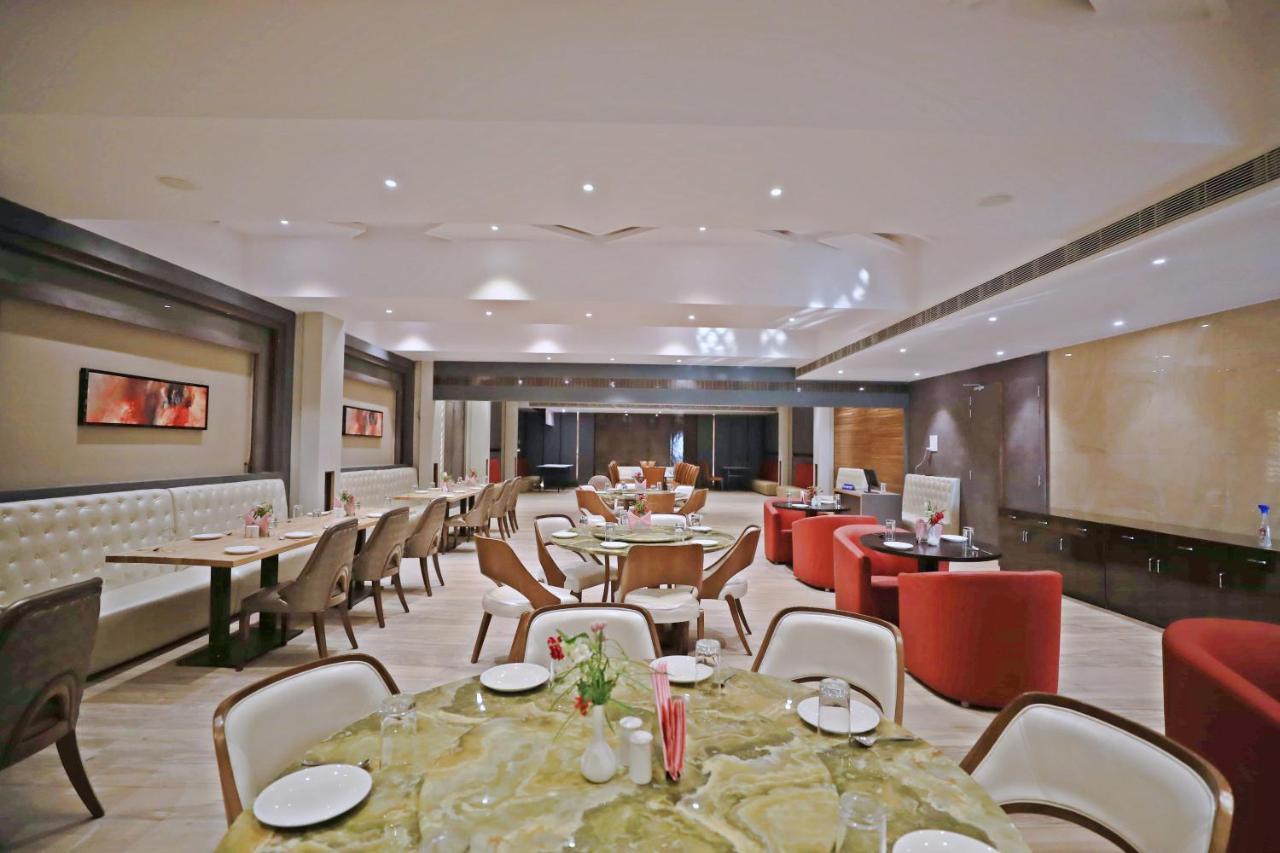 Bindiram Express By Shrigo Hotels Sitapur Muafi Exterior foto